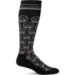 Sockwell Womens Twirl Moderate Compression Knee High Socks -Fashion Comprehensive SW141W FeatherweightTwirl Black900 WEB