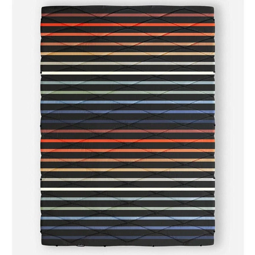 Nomadix Puffer Blanket 8 Nomadix Puffer Blanket - Image 8